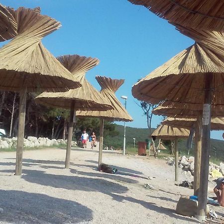 Apartment D&E Punat - Free Parking And Wi-Fi Bagian luar foto