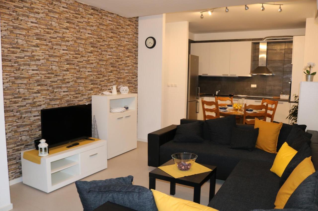 Apartment D&E Punat - Free Parking And Wi-Fi Bagian luar foto